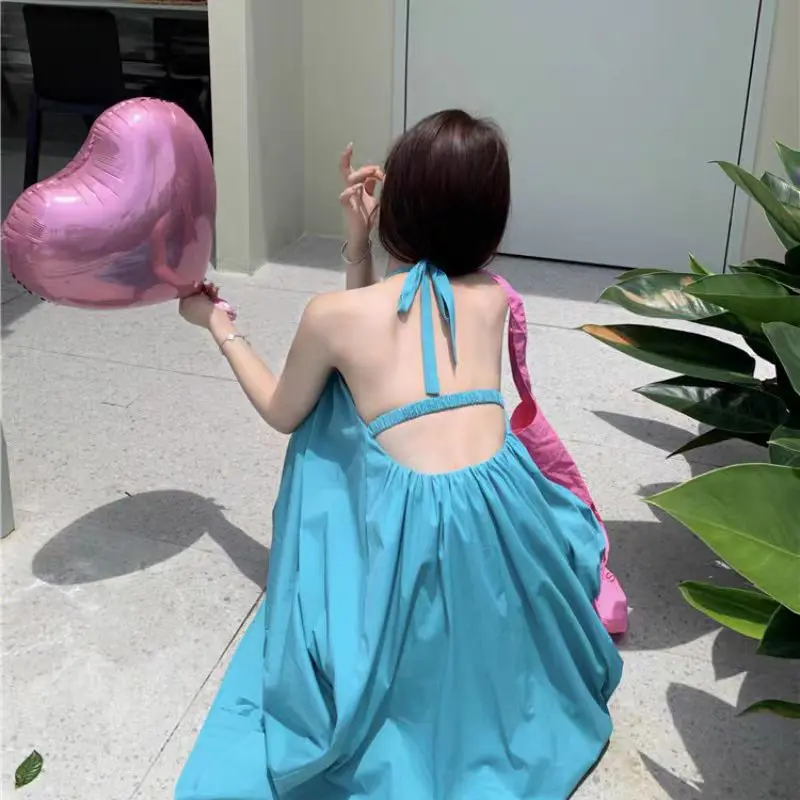 夏去三亚旅游穿的裙子海边度假连衣泰国版纳旅行露背挂脖减龄沙滩