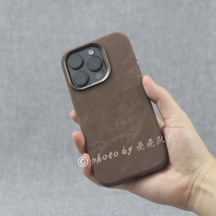 Urban Case暖咖咖啡色超细纤维科技绒皮革磁吸适用于iPhone17promax手机壳苹果16pro保护套防手汗防油防指纹
