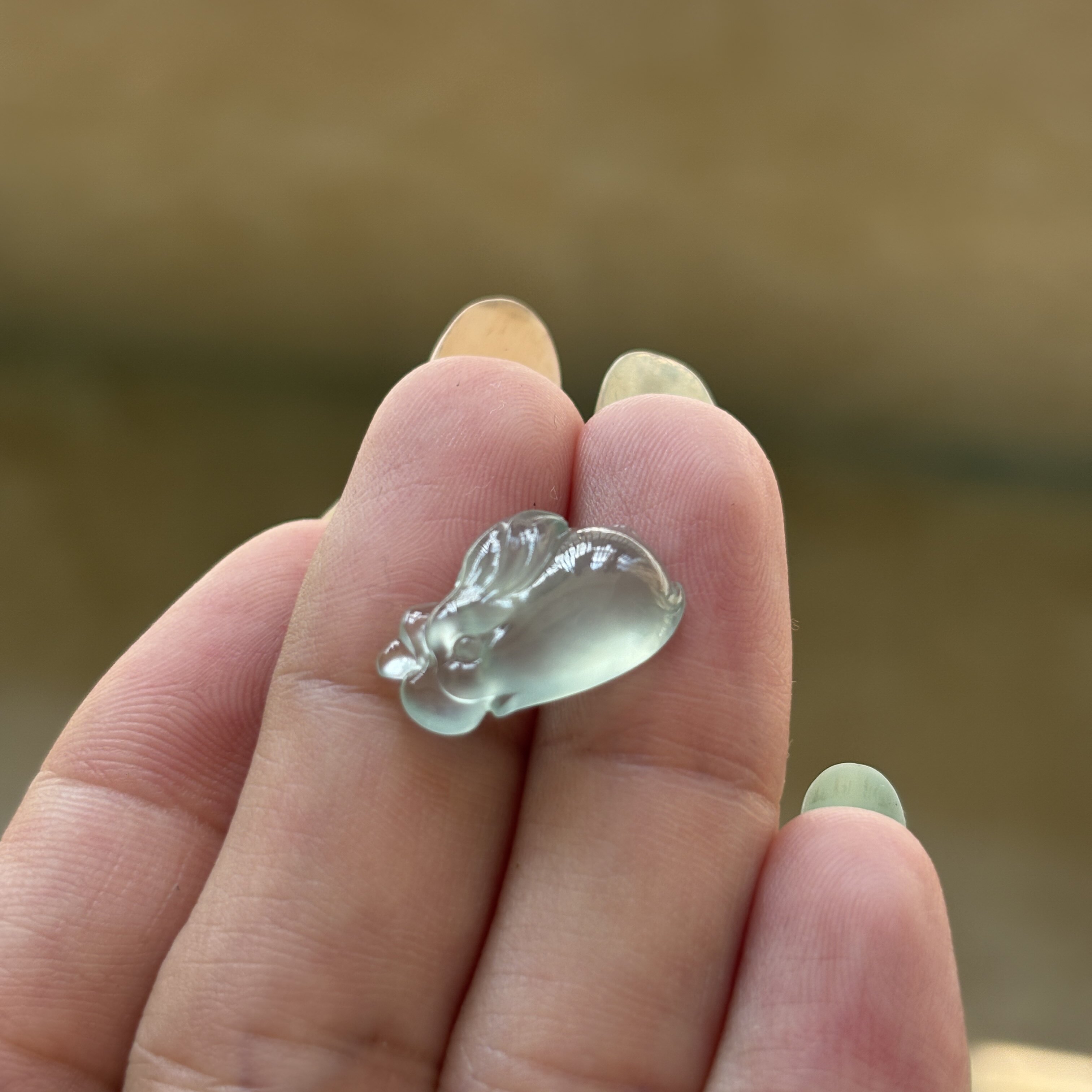 特价天然缅料A货玻璃种起光兔子裸石吊坠玉石玉器珠宝精致吊坠