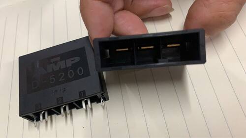 D-5200连接器AMP1-353082-2