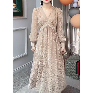奢华波光粼粼女神裙2025秋季新款显瘦v领长袖高腰显瘦遮肚长裙子