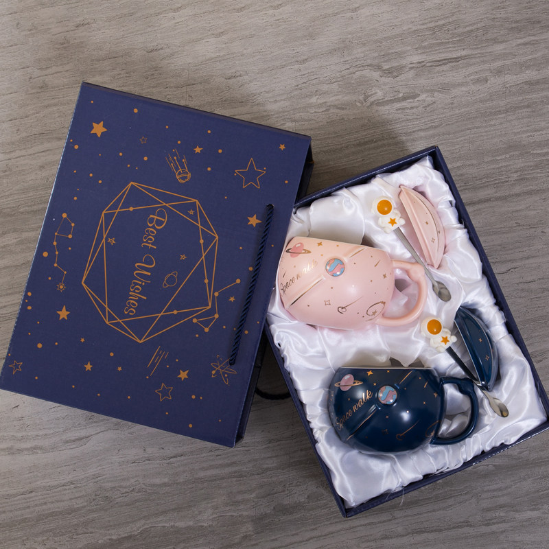 星球情侣双杯马克杯伴手礼陶瓷杯子生日礼物大容量带盖勺家用水杯图片