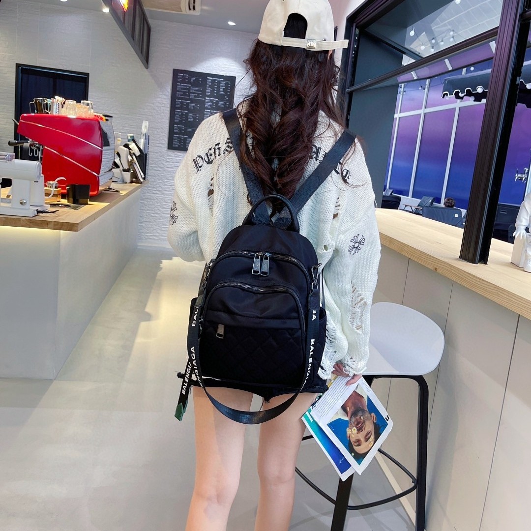 新款牛津布多功能双肩包轻便旅行包日常大小男女通用黑色背包两用