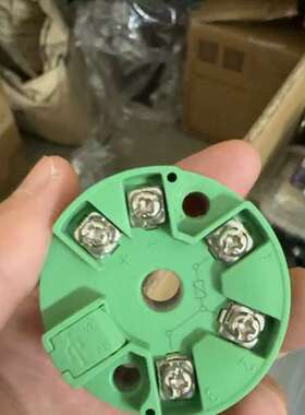 温度变送器模块，白色外壳绿色接线端子，4-20mA输。适用