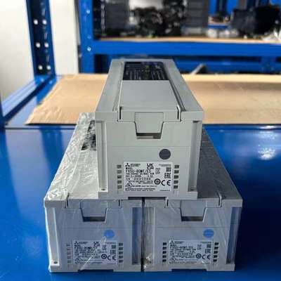 三菱FX5U-80MT/ES PLC控制器