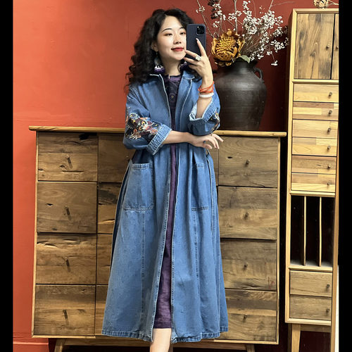 瑞兽刺绣宽松复古牛仔长款外套