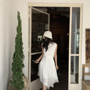 收腰褶皱设计感连衣裙FW25173 玥儿26年夏上新赫本风无袖