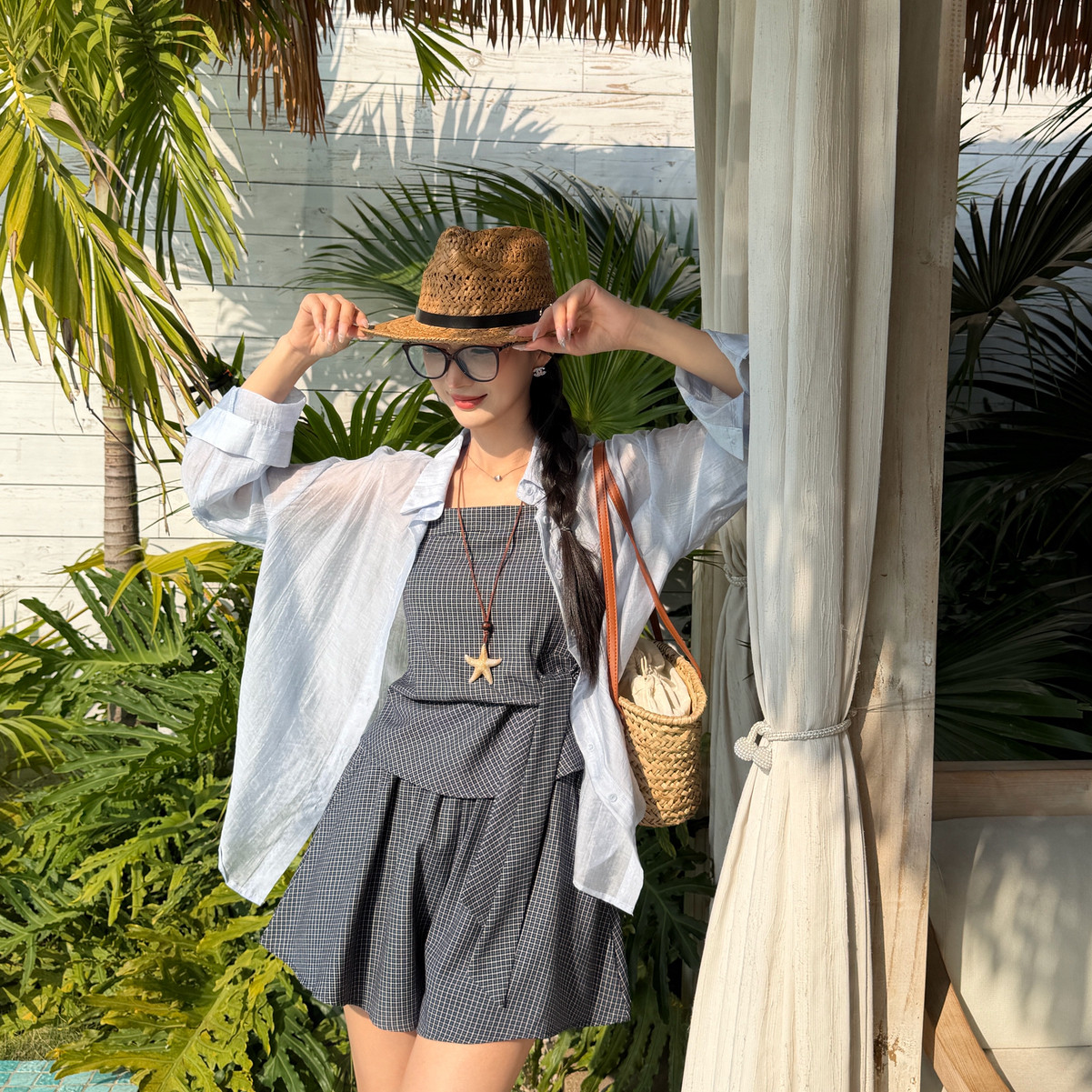 玥儿26夏上新韩版简约衬衫+吊带格子绑带上衣+裙裤三件套套装(不