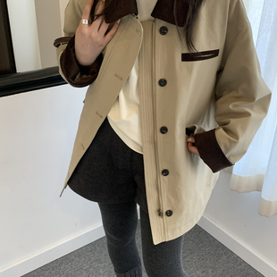 玥儿档口大爆款复古风撞色翻领宽松保暖羽绒服外套T55138