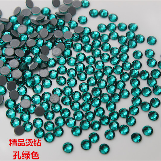 绿色秀禾服新娘婚纱舞蹈水晶烫钻