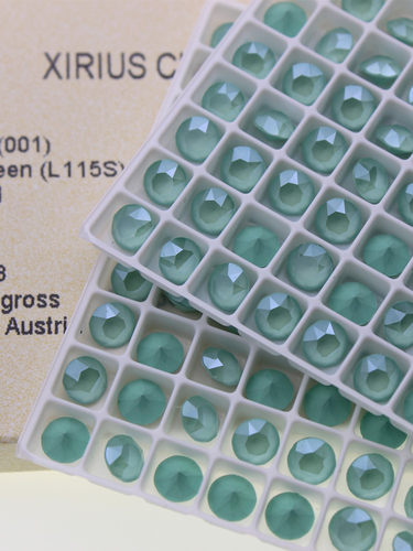 施家水钻薄荷绿美甲堆钻球华子钻