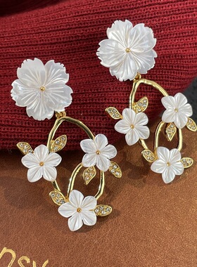 LJW 法式复古天然白色贝母花瓣藤曼叶片镶钻耳环高级感夸张耳饰女