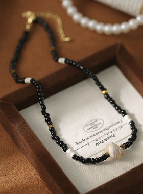 小众设计马蹄螺黑色串珠项链