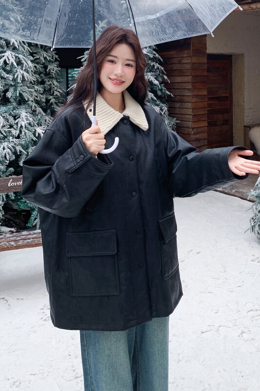 黑色针织翻领撞色皮衣羽绒服女冬超火好看高级感保暖加厚中长外套,女装皮衣,2C013