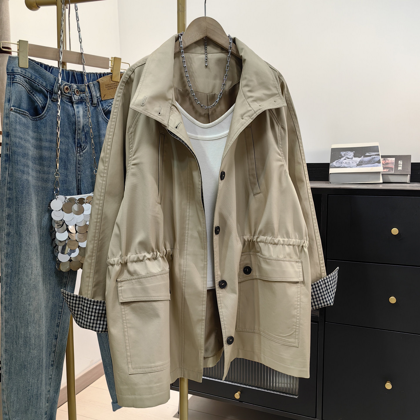 天丝棉卡其色工装风衣女春秋新款抽绳收腰翻领小个子休闲薄款外套