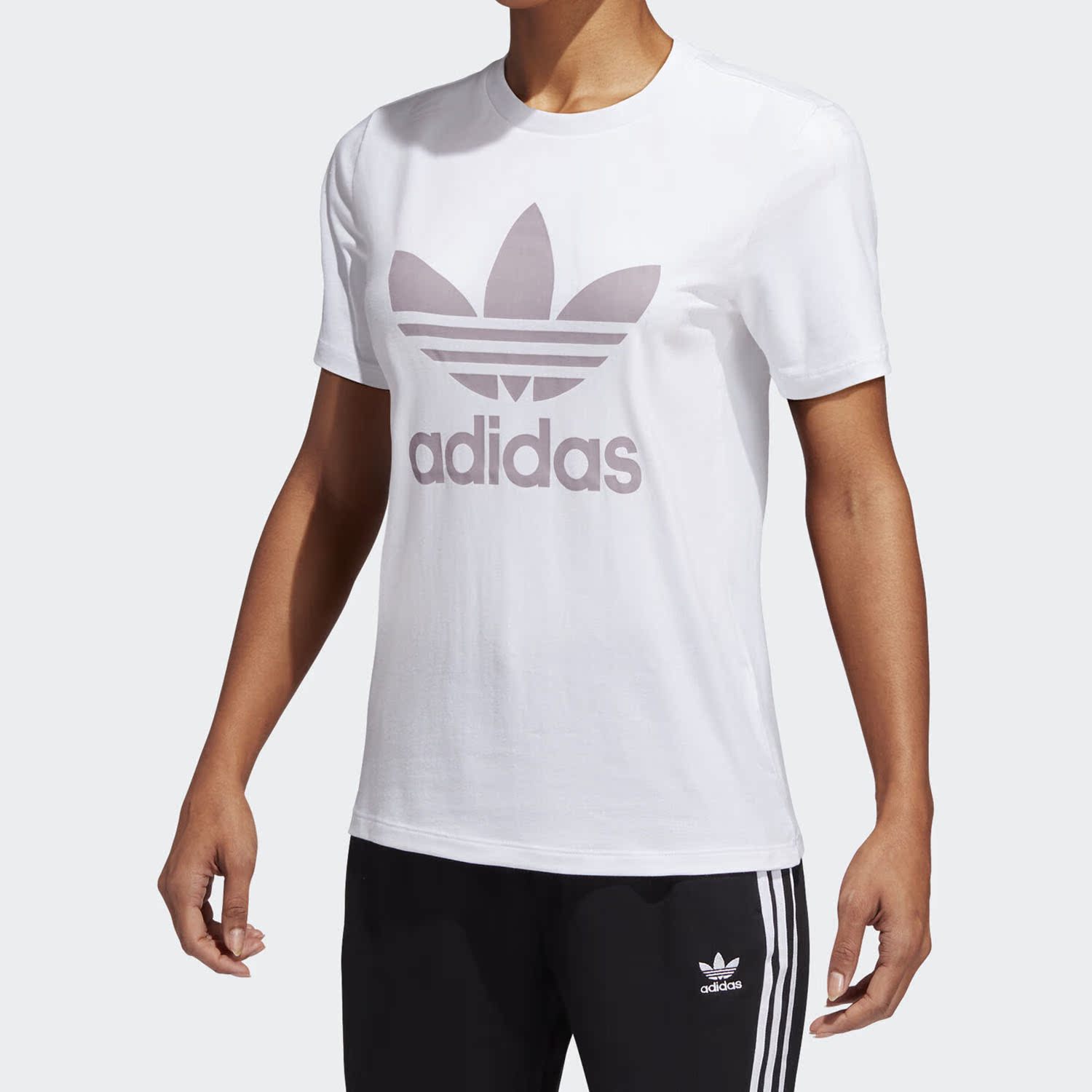 阿迪达斯正品女士运动短袖