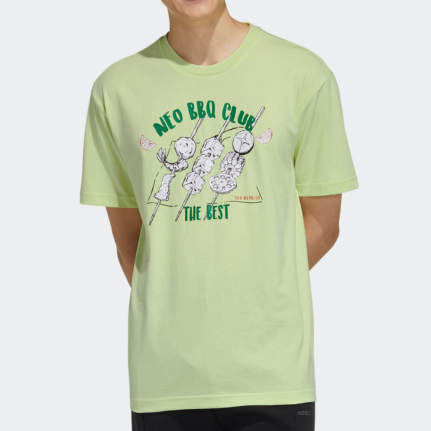 男子运动休闲圆领短袖