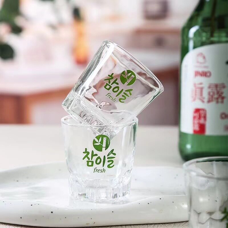 白酒清酒小酒杯精致绿色