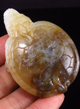 籽料精雕龙龟挂件新疆和田玉