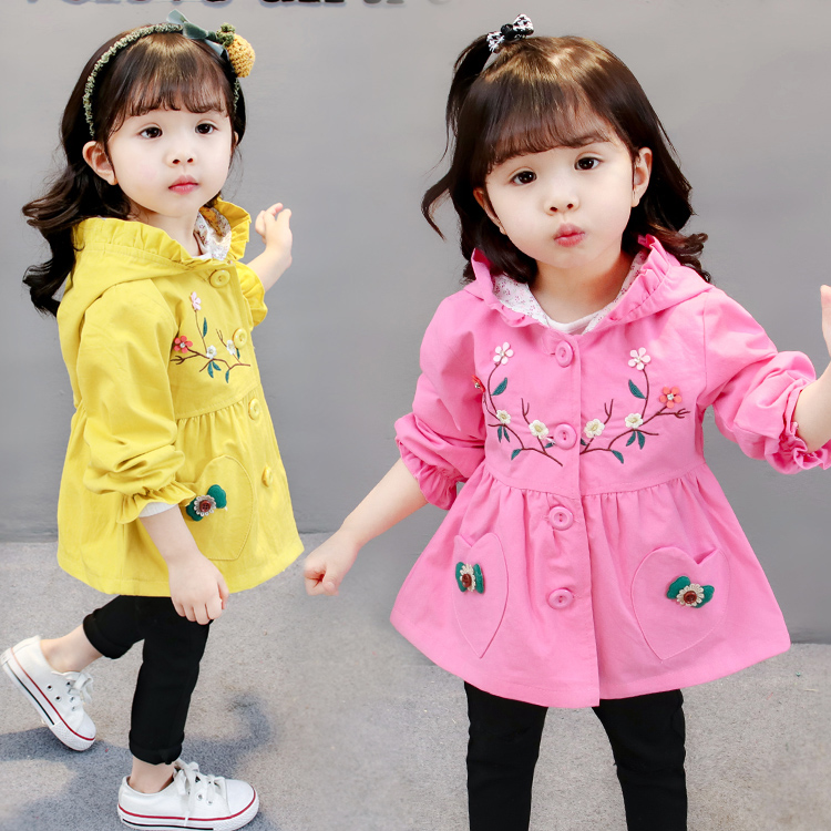 小女孩婴儿3岁半女宝宝公主风衣