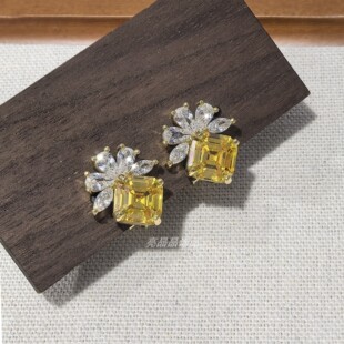 气质轻奢简约高级感镀金超闪精工黄钻方块耳钉耳环耳夹无耳洞佩戴