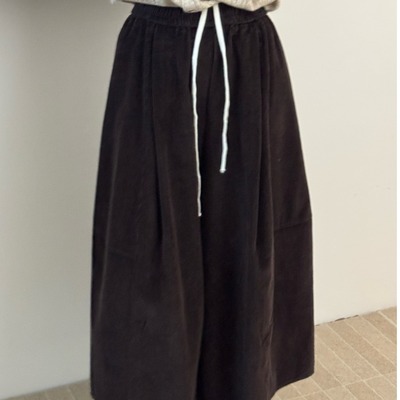 大阔腿设计感八分裤灯芯绒裤子女2025秋季新款韩版气质裤裙