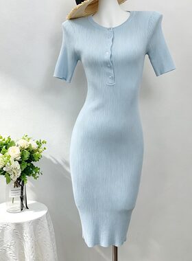 2026夏季韩版松弛感圆领polo排扣中袖束身包臀显瘦气质针织连衣裙
