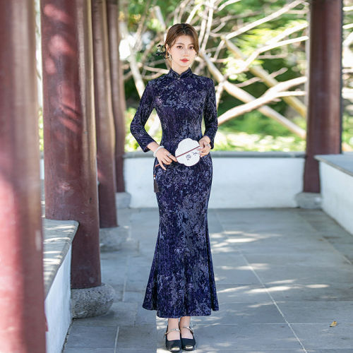 韩系蓝色丝绒国风新中式苏州长袖秋季改良旗袍女妈妈礼服秋冬装