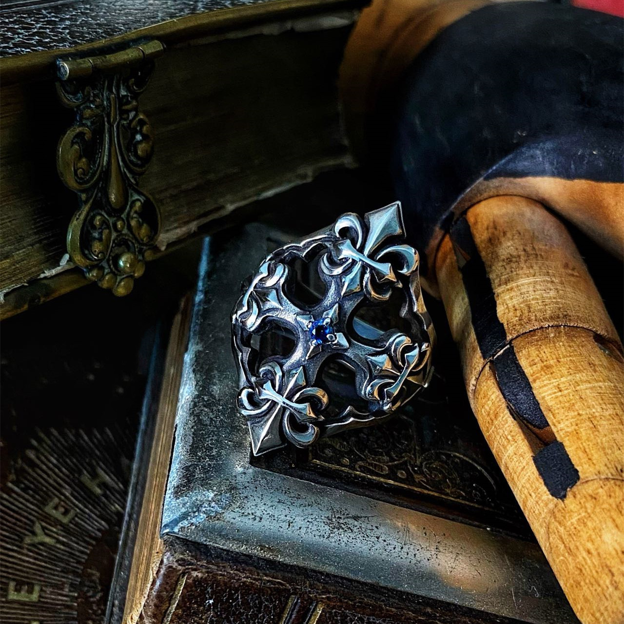 原创渡鸦情侣纯银欧美戒指童军花