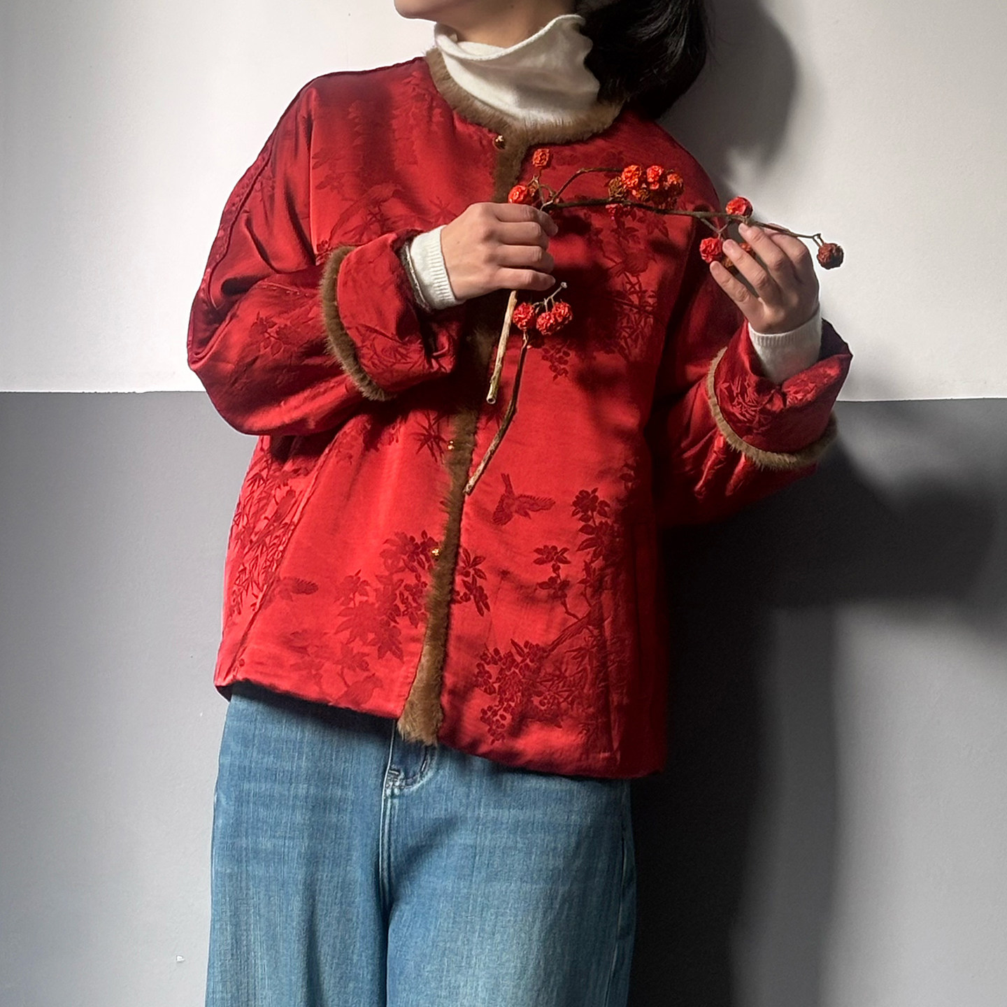 绣绣天红色人丝无领宽松复古棉服