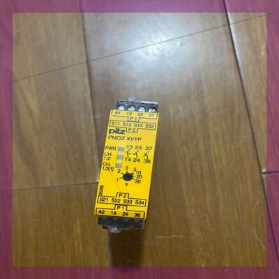 PNOZ XV1P 777602 皮尔兹安全继电器