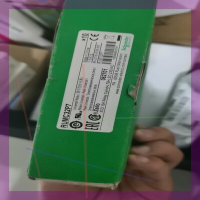 施耐德中间继电器RUMC32P7