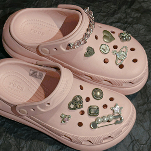 适配crocs鞋花泡芙粉色洞洞鞋配饰卡扣卡骆驰鞋扣链条云朵高级感