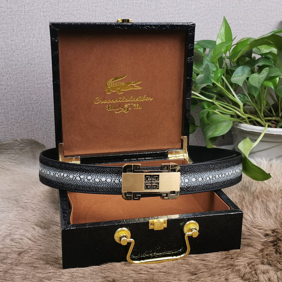 公鱼珍珠鱼皮男士皮带真皮年轻人商务平滑扣青年潮流腰带裤带3.8