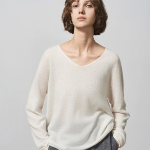 女 100%山羊绒柔软亲肤百搭V领休闲套头针织羊毛衫 GHJOD studio