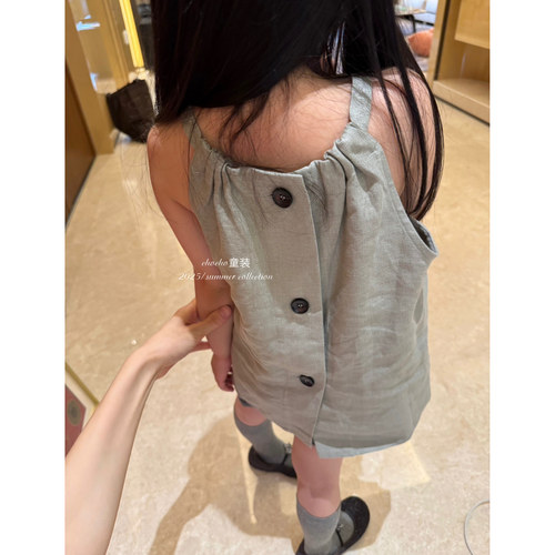 chocho童装全亚麻灰绿后开扣套装