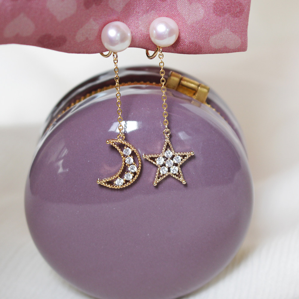 天然淡水珍珠星月不對稱耳環 耳夾無耳洞女無痛矽膠耳夾2019新款在類目 飾品/流行首飾/時尚飾品新, 耳飾, 耳夾中 - 來自Buy2taobao.com提供專業的淘寶代購服務