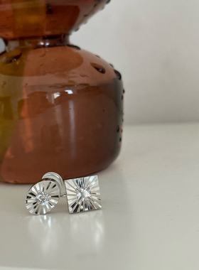 超闪锆石车花方形椭圆形不对称简约设计百搭 无痛无耳洞耳夹女