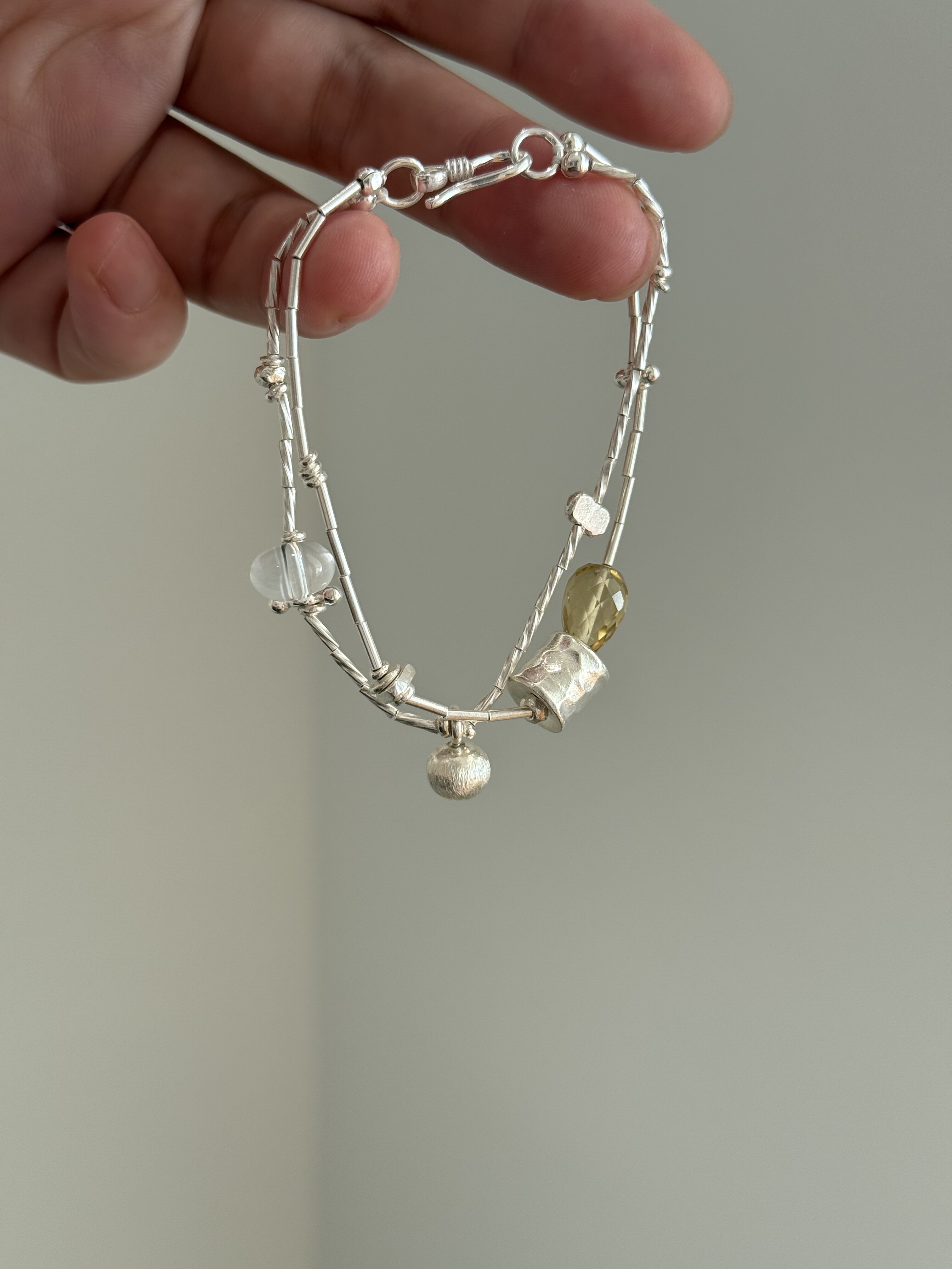 S925纯银天然柠檬水晶泰银手链女款轻奢小众精致2025年新款饰品