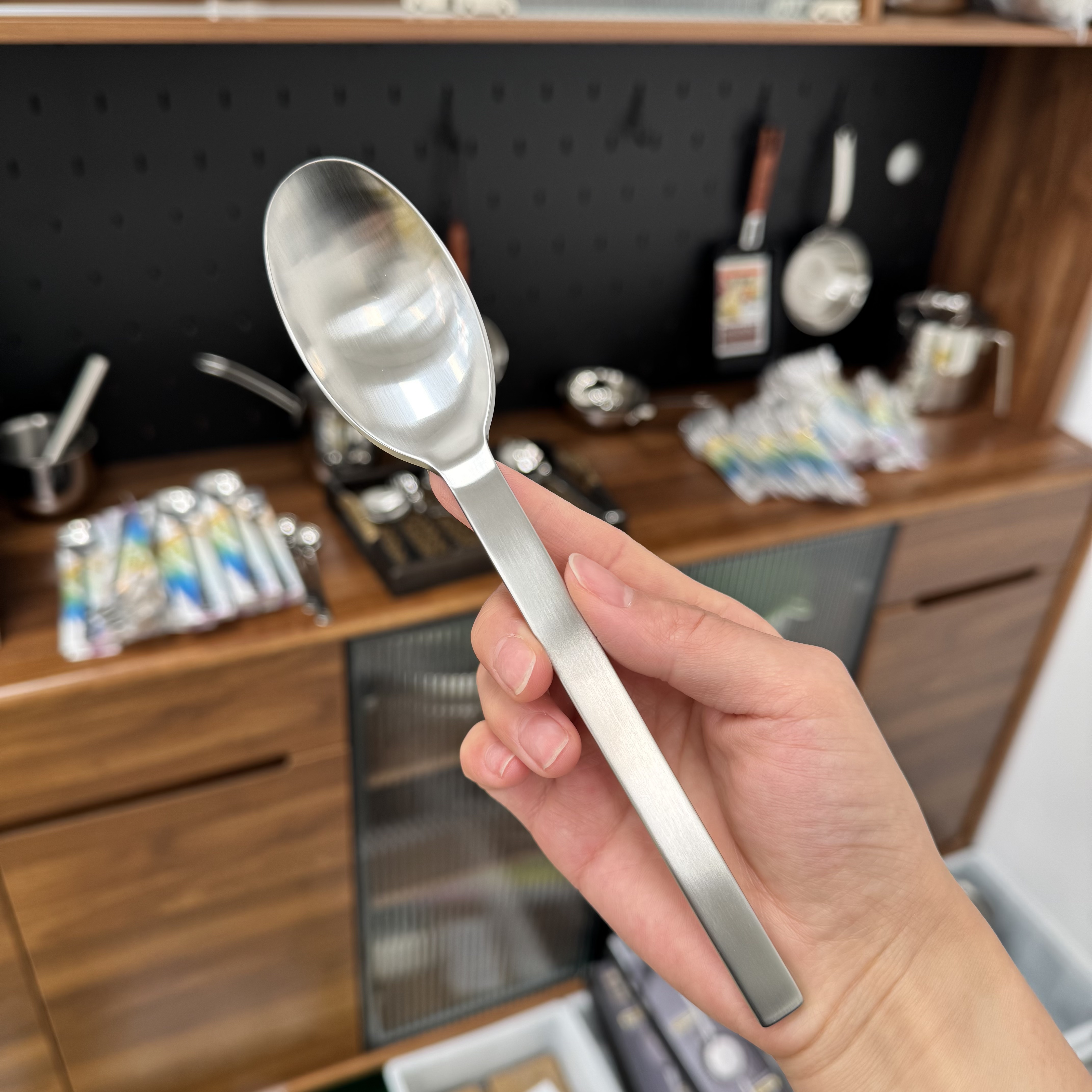 出口304不锈钢主餐勺砂光高颜值