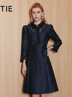 EITIE爱特气质翻领镂空绣花收腰a字挺括显瘦礼服连衣裙秋季新款
