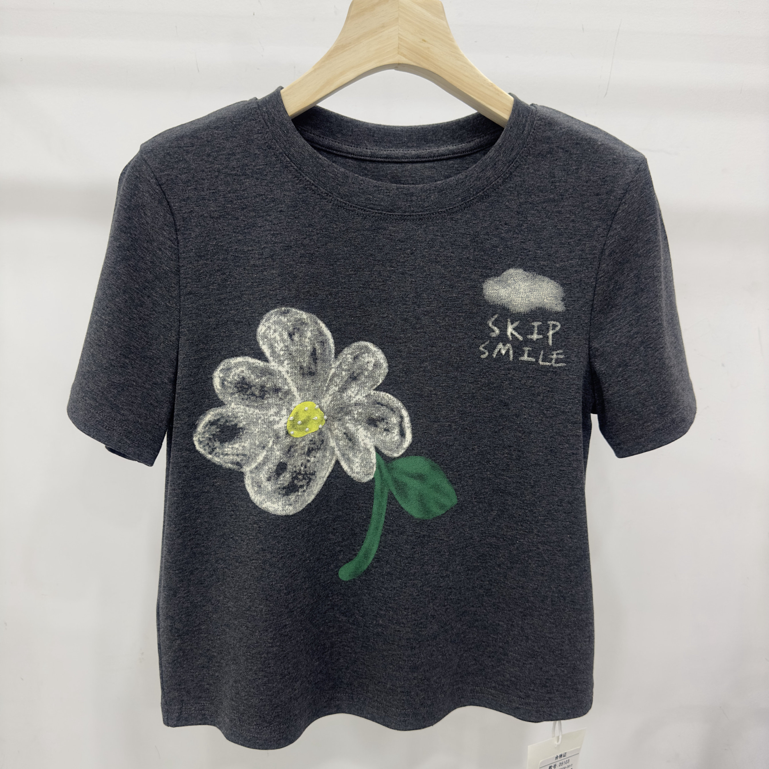 蜜糖社涂鸦花朵印花纯棉短袖女韩系设计感休闲上衣钉珠欧洲站新款图片
