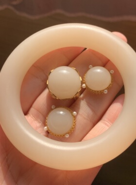 毕业收藏级和田玉浓藕粉肥圆条镯浓藕粉镯子玉镯戒指耳钉套装55