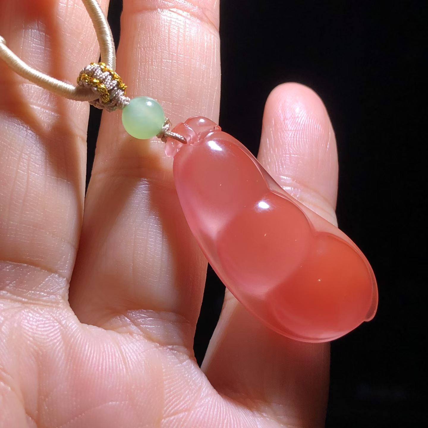 天然原矿无胶无裂无烤色南红福豆吊坠冰粉南红福豆粉朱砂起荧光