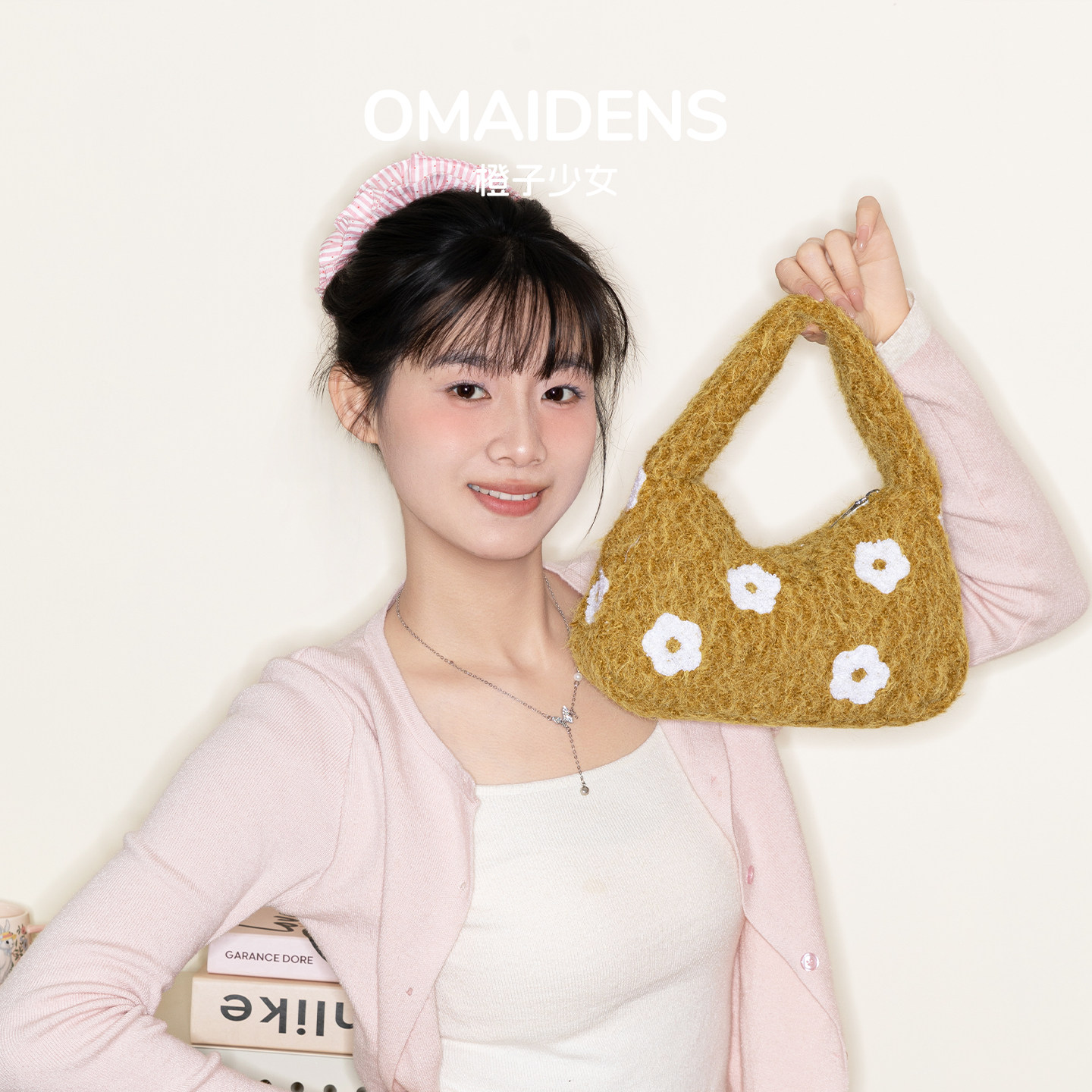 橙子少女韩系复古花朵毛绒手提包女小众软糯日常小托特包毛茸茸包,箱包皮具/热销女包/男包,托特包,淘宝优惠券,粉丝福利购,淘宝优惠卷