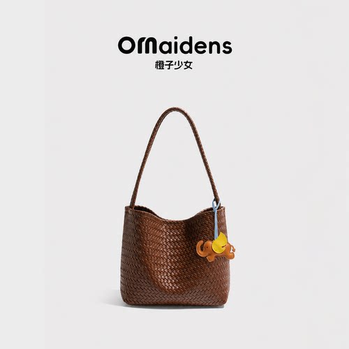 橙子少女极简高级感编织水桶包女