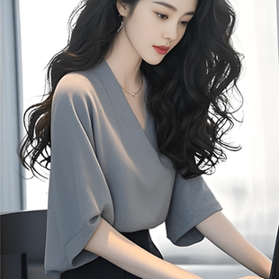 包臀半身裙套装 白领哥弟新2025夏新款 中长款 V领宽松五分袖 女 衬衫