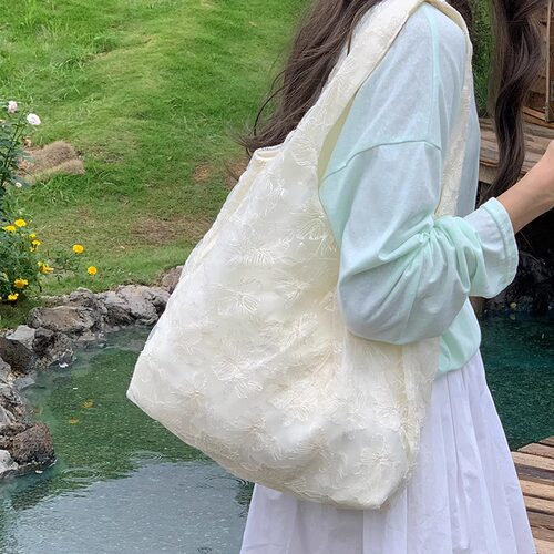韩系小清新温柔风花边蕾丝单肩包好配裙子的蕾丝仙女包包托特包潮