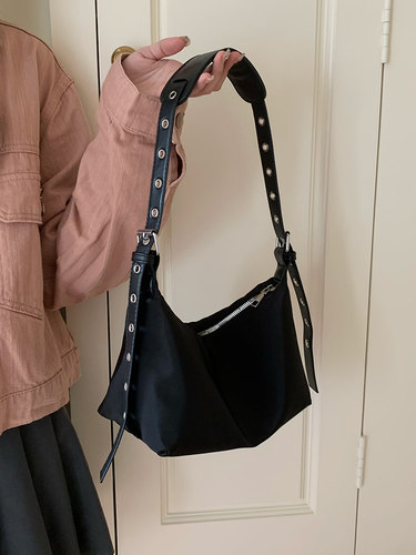 复古欧美潮酷时尚尼龙布腋下包