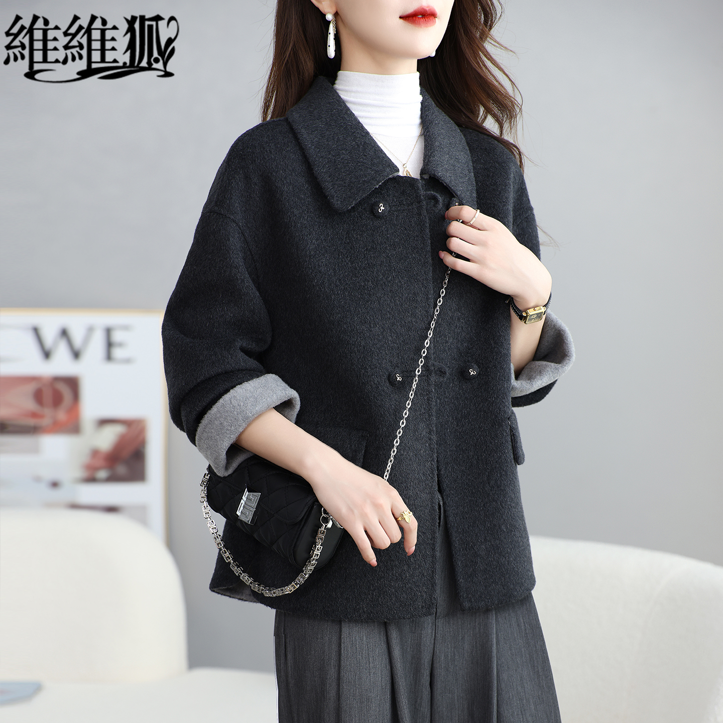 维维狐羊毛大衣女2025秋冬新款娃娃领短款款双面呢毛呢外套女